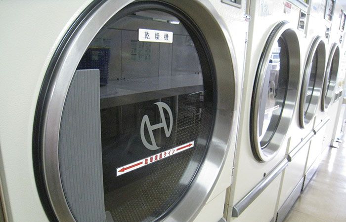 櫻道ふとん店はお客様から叱られないように、波型にした高反発プロファイルウレタンを敷布団に採用して軽い敷布団をつくりました